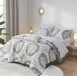 Madison Park Essentials Serenity Bed In Bag Comforter Set, Medallion Nwt GGH54. Fixed Price $66.00.