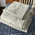 Threshold 400 Thread King Cotton Damask 6PC Sheet Set Sophisticated Sage. Fixed Price $28.00.
