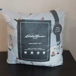 Eddie Bauer Penguin Flannel Sheet Twin Set. Does Not Have Pillow Case.. Fixed Price $25.50.
