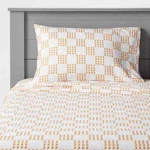 Full Microfiber Kids' Sheet Set Yellow - Pillowfort New. Fixed Price $18.95.