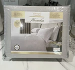 Kensingston Gardens Alexandria 600 Tc Egyptian Solid Queen Sheet Set Silver.. Fixed Price $199.99.