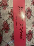 Betsey Johnson Full Sheet Set Roses And Gray Skull. Wrinkle Resistant.. Fixed Price $26.99.