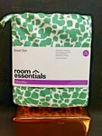 Room Essentials Microfiber Twin/xl Sheet 3-PIECE Set Green/white Nwt. Fixed Price $9.99.