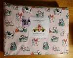 Cynthia Rowley Valentine's Day/ Christmas Queen Sheet Set Dogs With Gifts & Bows. Fixed Price $34.97.