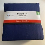 Mainstays Super Soft Recycled Brushed Microfiber Bed Sheet Set, Queen, Navy ZA5U. Fixed Price $17.50.