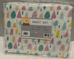 Intelligent Design Full Flannel 4 Pcs Sheet Set Multicolor Trees. Fixed Price $22.95.