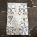 New S/2 Pottery Barn Frosty Snowflake Flannel Standard Pillowcases Christmas. Fixed Price $34.98.