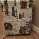 New Pottery Barn Gingerbread Forest Percale King Sheet Set Christmas. Fixed Price $68.44.