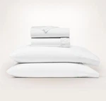 Nwot - Boll & Branch Signature Hemmed Sheet Set White Size: Split King. Fixed Price $275.00.