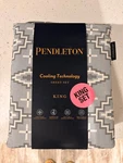 Pendleton King Sheet Set Hexagonal Southwestern. Fixed Price $85.00.