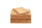 Natori Snowlion Cal-king Fitted Sheet White NA20-1537. Fixed Price $85.00.