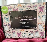 Betsey Johnson 3 Piece Twin Sheet Set Pillowcase Halloween Bows Ghosts Pink New. Fixed Price $37.00.