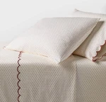 Twin/twin Xl 400 Thread Count Sheet Set Ivory Printed Dot With Red Scallop Hem. Fixed Price $55.00.