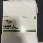 Room Essentials Easy Care Cotton Sateen King 4 Pc White Sheet & Pillowcase Set. Fixed Price $21.00.