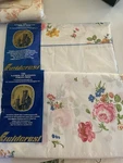 Vtg Set Of Fieldcrest No-iron Perma-press King Flat/fitted Sheet. Fixed Price $35.00.