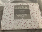 Manor Court Tossed Blossom 300 Thread Count Sheet Set Cotton Bed New Pink White. Fixed Price $29.00.