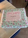 Betsey Johnson Flower Fun Sheet Set 4 Piece Queen Green/ Pink New. Fixed Price $32.99.