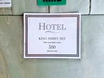 6-PC Hotel Signature Cotton King Size Sheet Set (300 Thread Count) 2 Bonus Pc's. Fixed Price $45.00.
