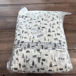 Flannel Of Portugal Sheet Set Full. Fixed Price $35.00.