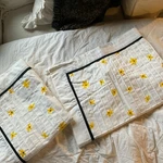 Kate Spade Shams King Standard 100% Cotton. Fixed Price $20.00.