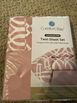 Twin Sheets 3 Piece Sets New Comfort Bay College Dorms Pink Print. Fixed Price $11.04.