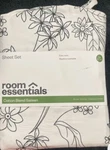 Room Essential Sateen Floral Gray- Twin Xl *new*. Fixed Price $11.99.
