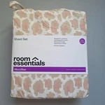 Room Essentials Twin Xl Microfiber Sheet Set Pink Leopard Print Size. Fixed Price $14.77.