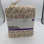 Pink Leopard Twin Xl Microfiber Complete 3 Pc Sheet Set Room Essentials Nwt Gift. Fixed Price $12.99.