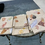 Martex Seaside Queen Fitted Sheet & 4 Pillow Cases Gloria Vanderbilt Seashells. Fixed Price $64.99.