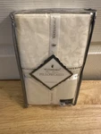 Nip Waterford Linens Tosca Scroll Ivory 400TC King Pillowcases. Fixed Price $56.39.