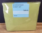Macy's Microfiber Twin Size 3 Piece Sheet Set Green Xl. Fixed Price $15.99.