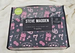 New Steve Madden Twin Bedding Sheet Set Black Pink Lucky 7 Cat Charm Great Gift. Fixed Price $32.99.