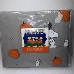 New Peanuts Snoopy Pumpkin Halloween Ghost Grey 3 Piece Sheet Set Berkshire. Fixed Price $35.00.