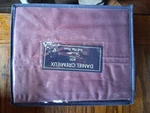 Daniel Cremieux Full Flat Sheet 400 Thread Count. Fixed Price $16.00.