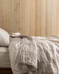 Parachute Linen Box Quilt Comforter Calking Beige Color. Fixed Price $125.00.