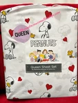 Peanuts Snoopy Berkshire Queen Set Red Valnetines Day Hearts. Fixed Price $47.00.