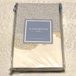 Nip Wedgwood Home S/2 Daisy King Pillowcases Cotton Floral Light Blue Multi. Fixed Price $39.99.