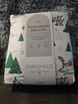 Full 400 Thread Count Performance Holiday Sheet Set Green Holly - Threshold. Fixed Price $16.09.