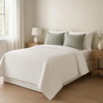 Simply Vera Wang White Signature Key Full/queen Coverlet. Fixed Price $60.00.