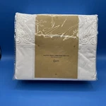 Highgate Manor Majestic Crewel Embroidery Queen Sheet Set 600 Thread Count. Fixed Price $75.00.