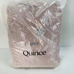 Quince European Linen Sheet Set Piece Size Queen / Dusty Mauve $184 Msrp. Fixed Price $128.78.