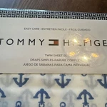 Tommy Hilfiger Twin Sheet Set Easy Care 60% COTTON/40% Polyester Nautical Theme. Fixed Price $32.11.
