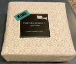 Cynthia Rowley New York King Sheet Set Pale Pink And White Floral. Fixed Price $38.97.