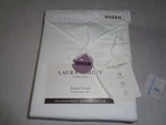 New Laura Ashley Queen Sheet Set 100% Cotton Percale- Embroidered Diamond-green. Fixed Price $88.00.