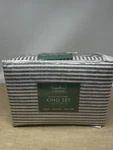 Signature Collection Printed Brushed Microfiber Batik 4 Pc. Sheet Set King Size. Fixed Price $39.99.