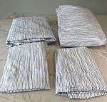 Tommy Bahama Queen Set Tahiti Stripe Flat & Fitted 2 Pillowcases. Fixed Price $35.00.