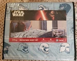 Disney Star Wars Force Awakens Microfiber Set Blue Twin Size Bed. Fixed Price $8.16.