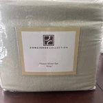 Concierge Collection 4 Piece Mont Green Polyester Fleece King Size Sheet Set.. Fixed Price $49.99.