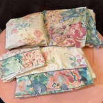 Vintage 80 S/90 Floral Twin Sheet Set And Bedskirt Revman Flat Fitted Case. Fixed Price $22.48.